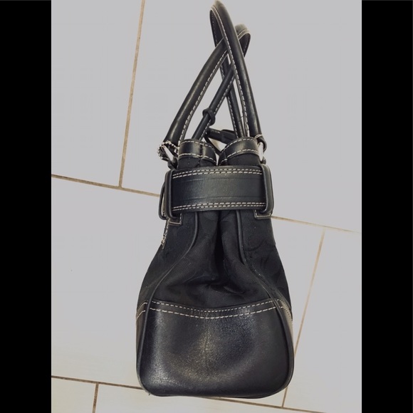 ✴️✴️SOLD✴️✴️Coach Carry All Hamptons Satchel - Picture 4 of 10